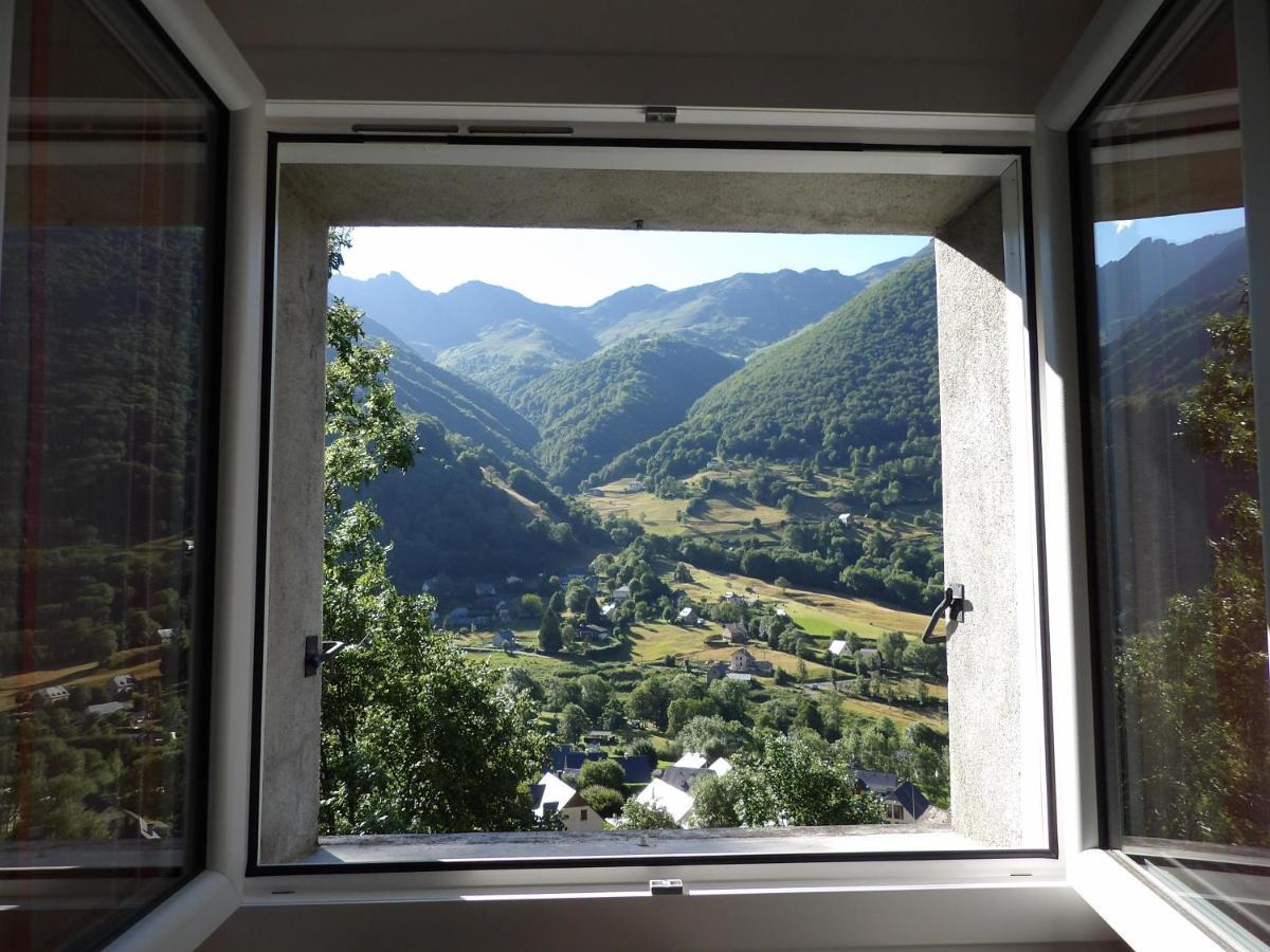 Le Clot De La Hount Bed and Breakfast Cauterets Exteriör bild